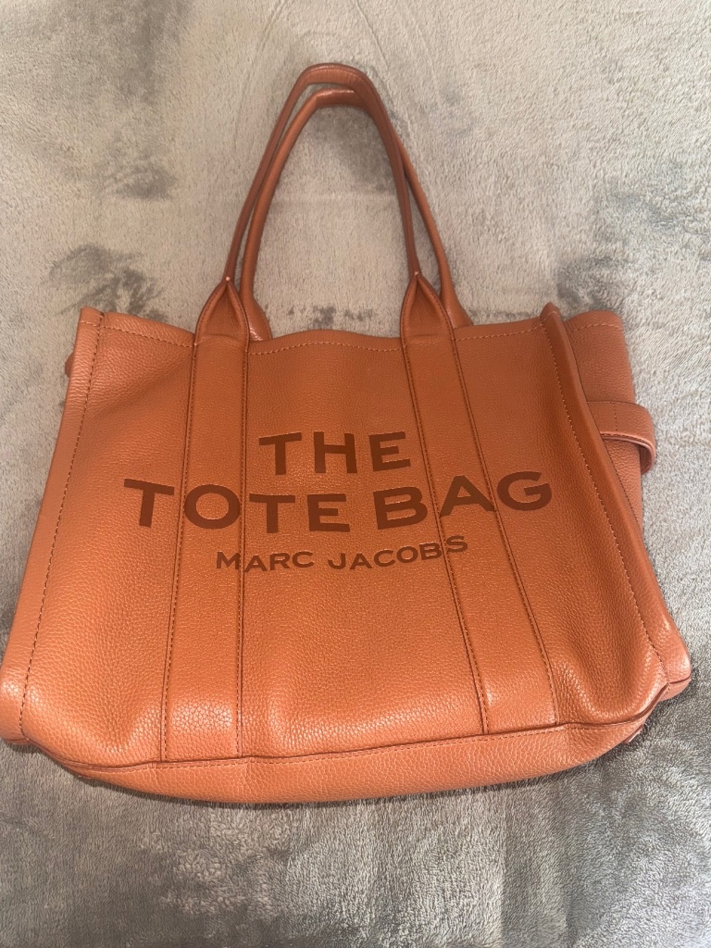 Marc Jacobs Brown Leather Tote Bag โ Very Good Condition ๐ค